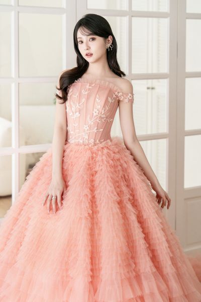 高雄翡麗婚紗-韓系婚紗-花園系列禮服-甜戀蜜桃．粉色羽毛澎裙禮服1