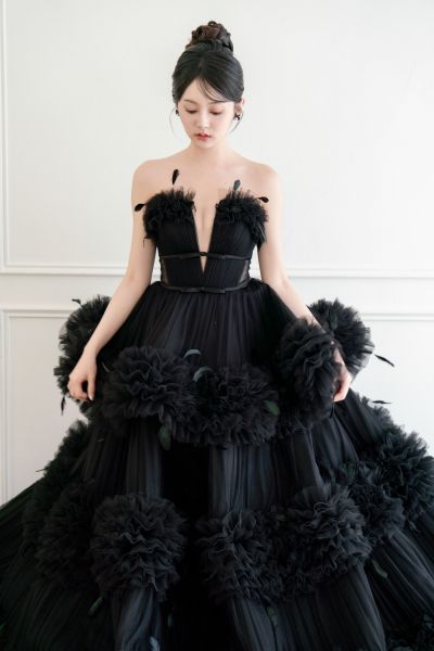 高雄翡麗婚紗 黑羽戀人．可拆式蛋糕澎裙禮服1